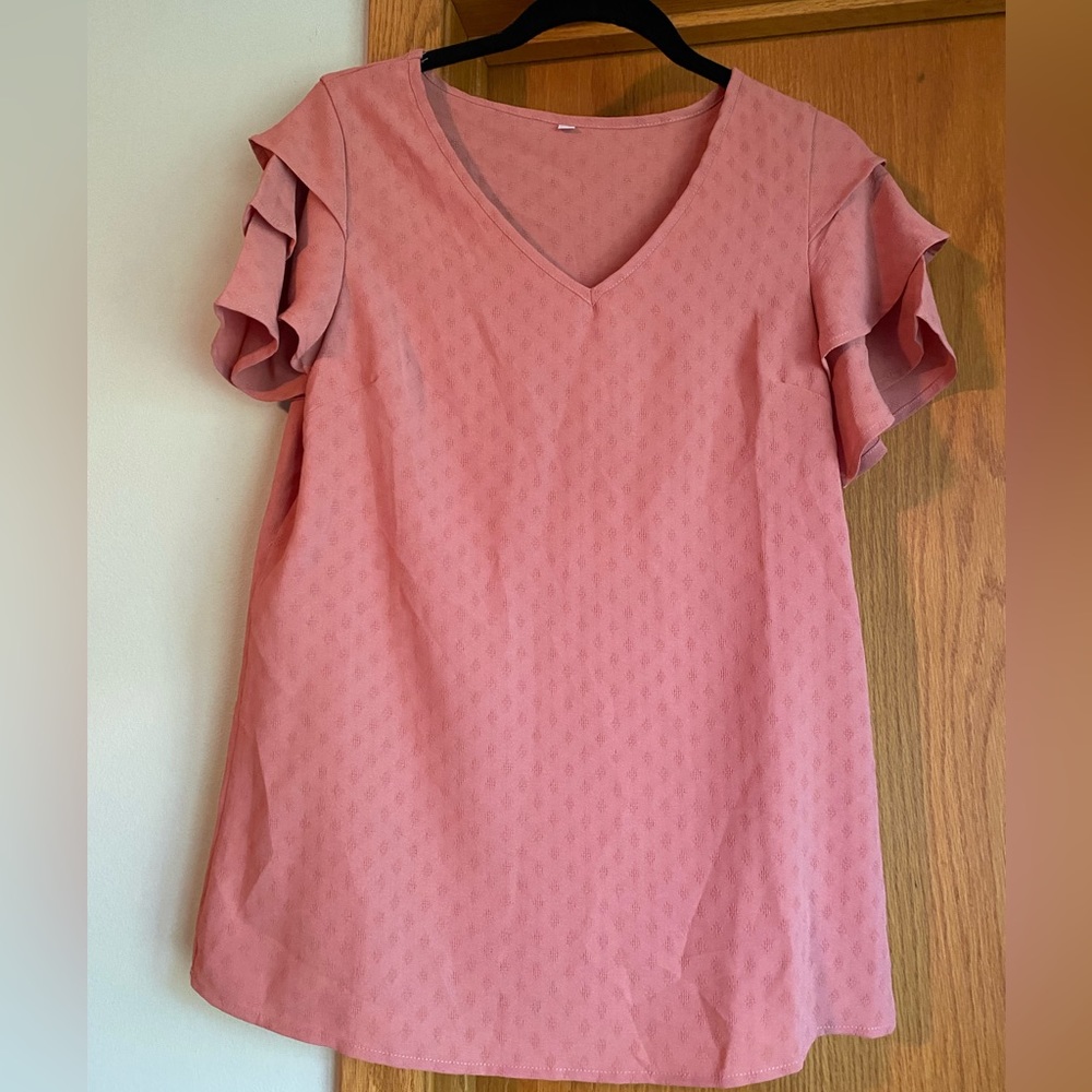 solid ruffle sleeve v neck top size medium